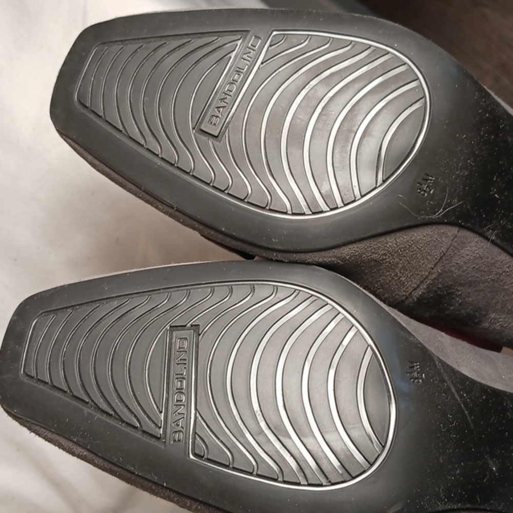 Bandolino Gray Leather Suede Kitten Heel Pumps - Picture 7 of 8